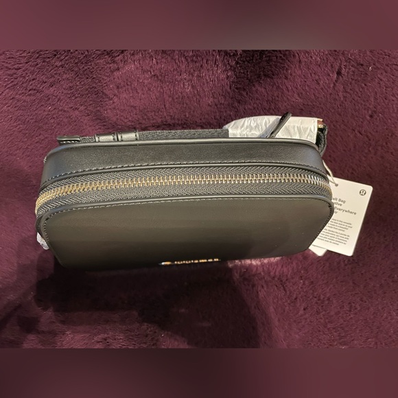 BNWT Lululemon Alternative Leather Black Pouch with Lululemon Storage Bag! - Picture 8 of 10